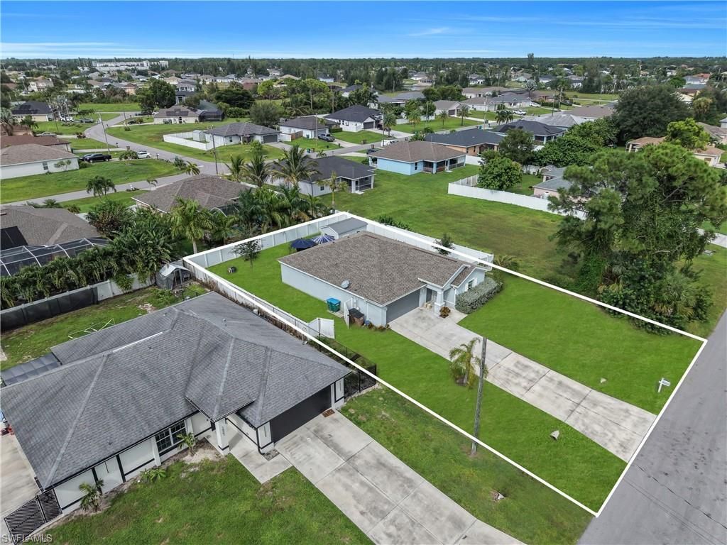 1925 NE 33rd Ln, Cape Coral, FL 33909 Photo