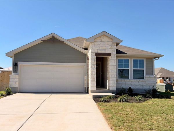 260 Red Tail Hawk LN, Cedar Creek, TX 78612