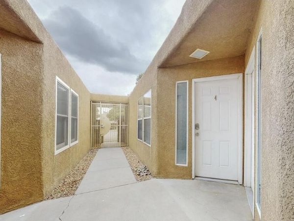 1406 Pennsylvania Street NE, Unit 4, Albuquerque, NM 87110