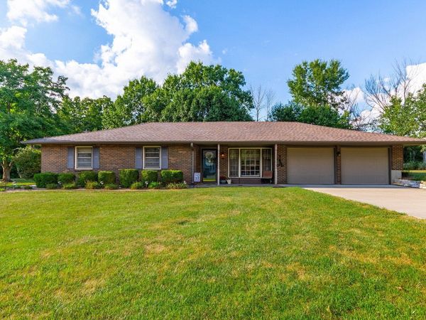 106 Meadowlake Drive, Mexico, MO 65265