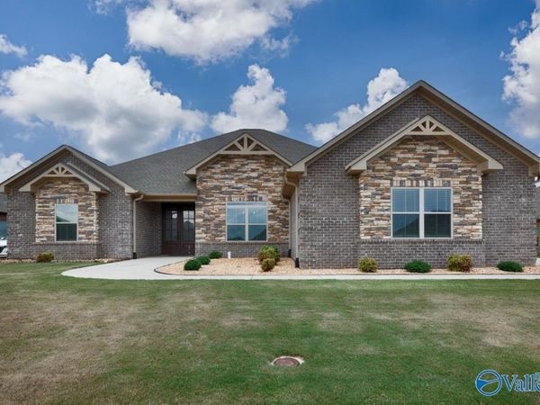 26431 Birkshire Lane, Athens, AL 35613