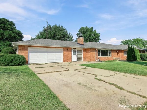 315 N Timothy Lane , McHenry, IL 60050