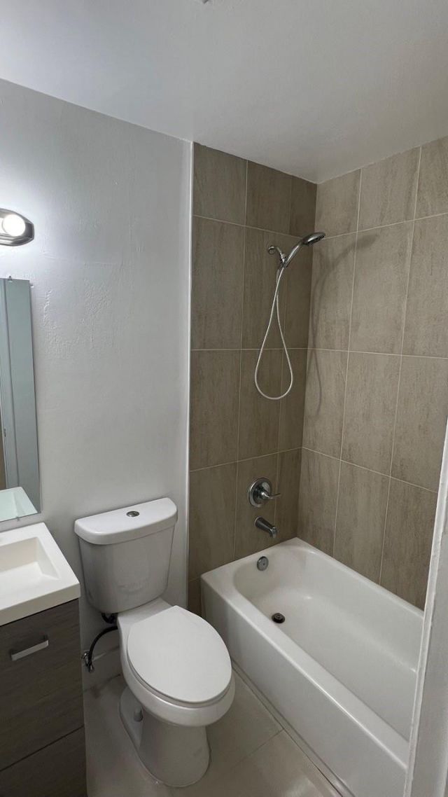 220 SE 22nd Avenue, Unit 2, Pompano Beach, FL 33062 Photo
