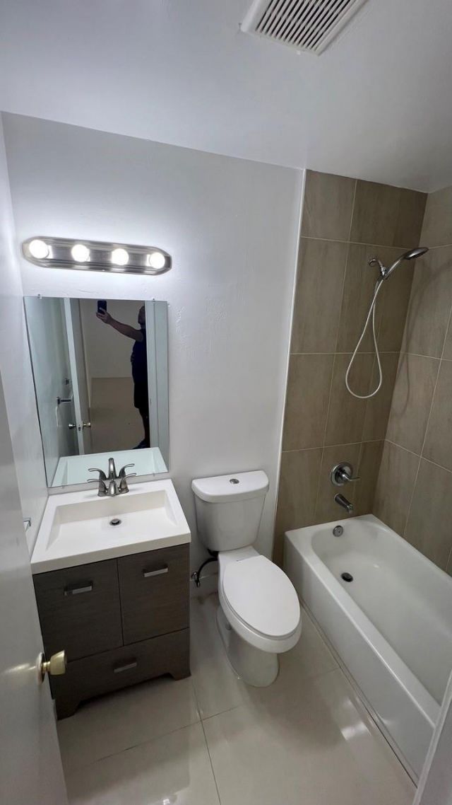 220 SE 22nd Avenue, Unit 2, Pompano Beach, FL 33062 Photo