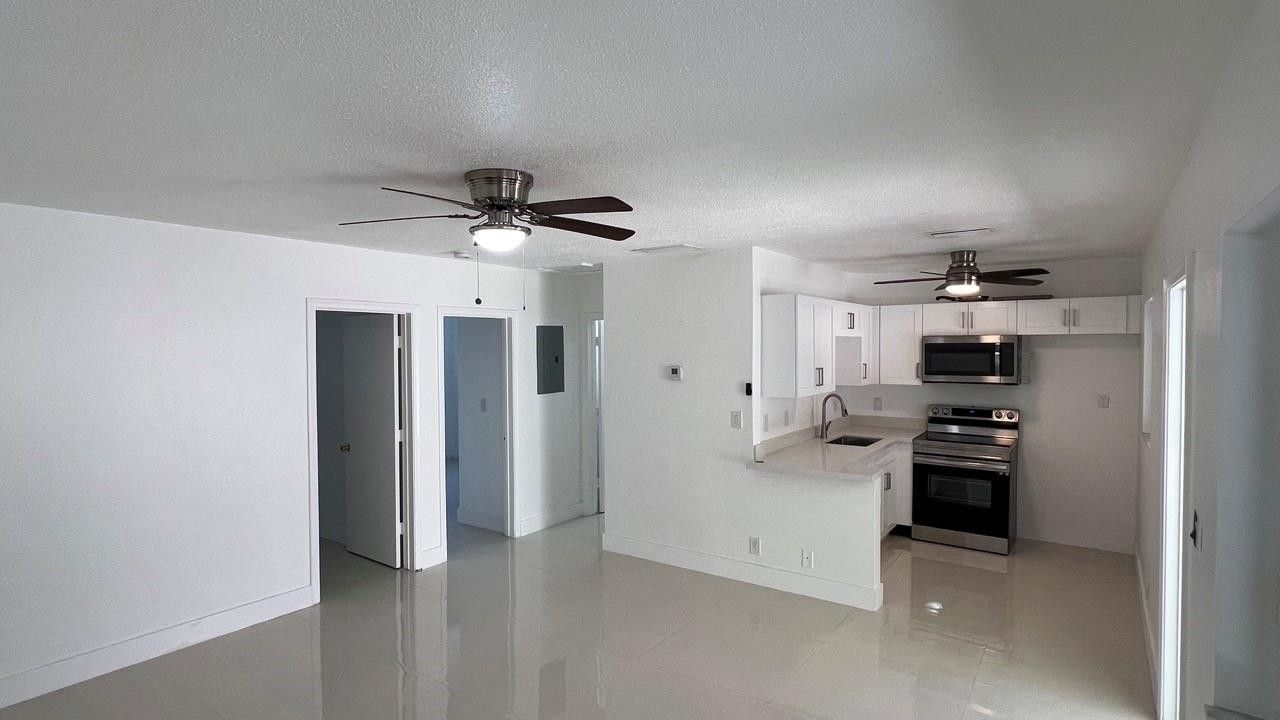 220 SE 22nd Avenue, Unit 2, Pompano Beach, FL 33062 Photo