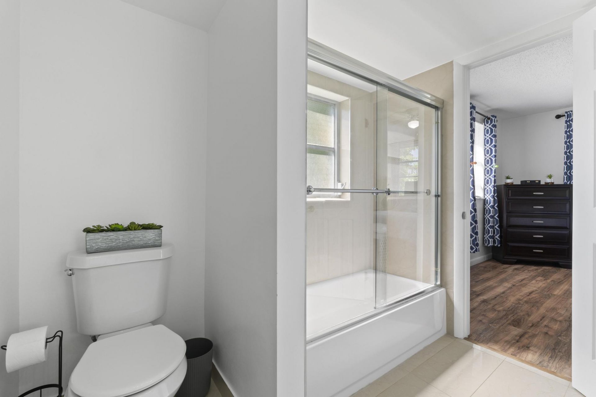 5275 NW 10th Court, Unit 305, Plantation, FL 33313 Photo
