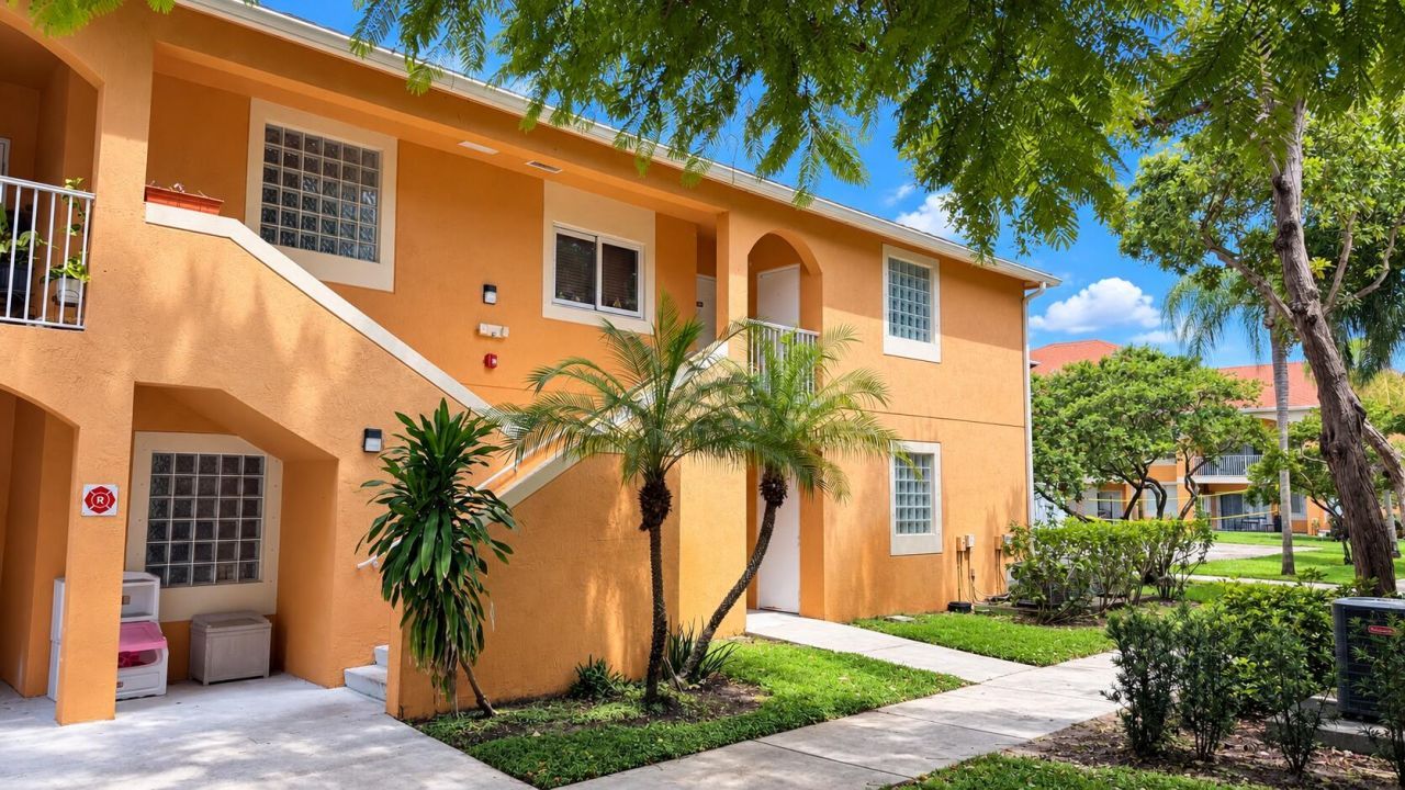 6952 SW 39th Street, Unit C106, Davie, FL 33314 Photo