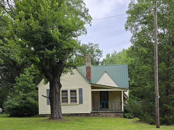 176 Parks Rd , Monteagle, TN 37356