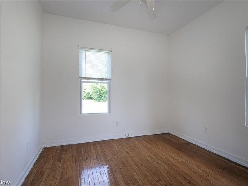 15009 Miles Avenue, Cleveland, OH 44128 Photo 17