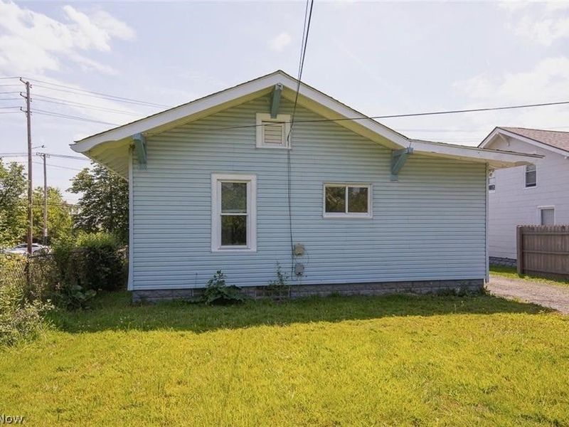 15009 Miles Avenue, Cleveland, OH 44128 Photo 23