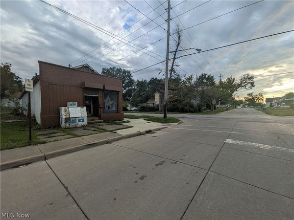 523 W 23rd Street , Lorain, OH 44052
