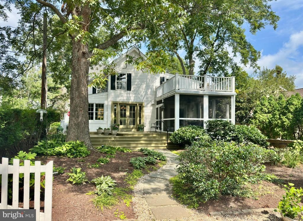 100 TILGHMAN STREET, OXFORD, MD 21654