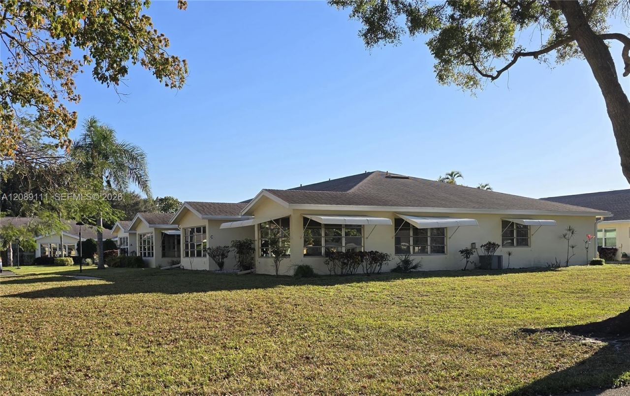 5162 Lakefront Blvd, Unit D, Delray Beach, FL 33484 Photo