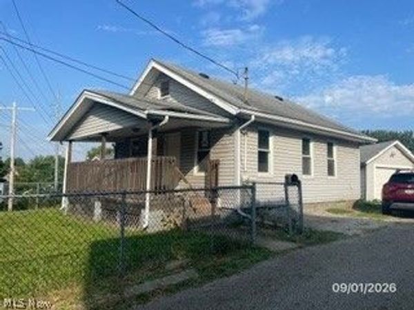 1703 30th Street NW, Canton, OH 44709