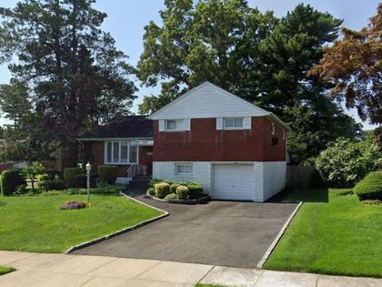 47 Felice Crescent Hicksville, NY 11801