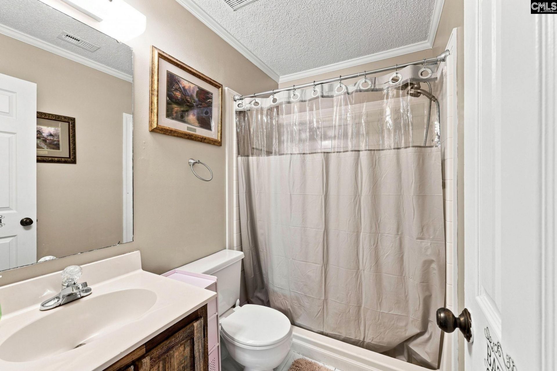 132 Fox Street Photo 24