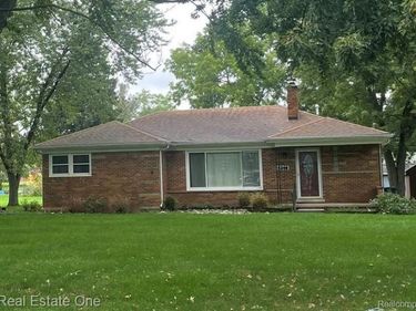6346 Donaldson Drive, Troy, Mi 48085