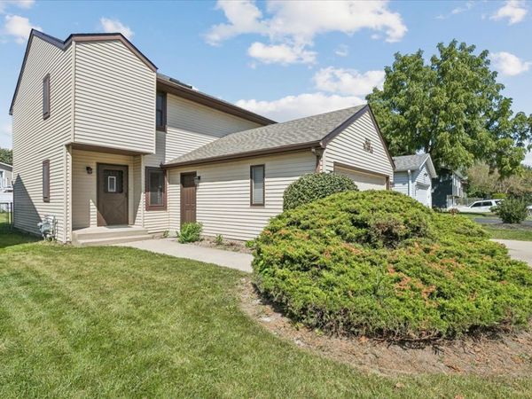 322 Maple Lane , Round Lake, IL 60073