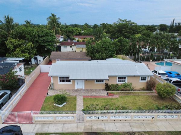 11601 SW 183rd St , Miami, FL 33157