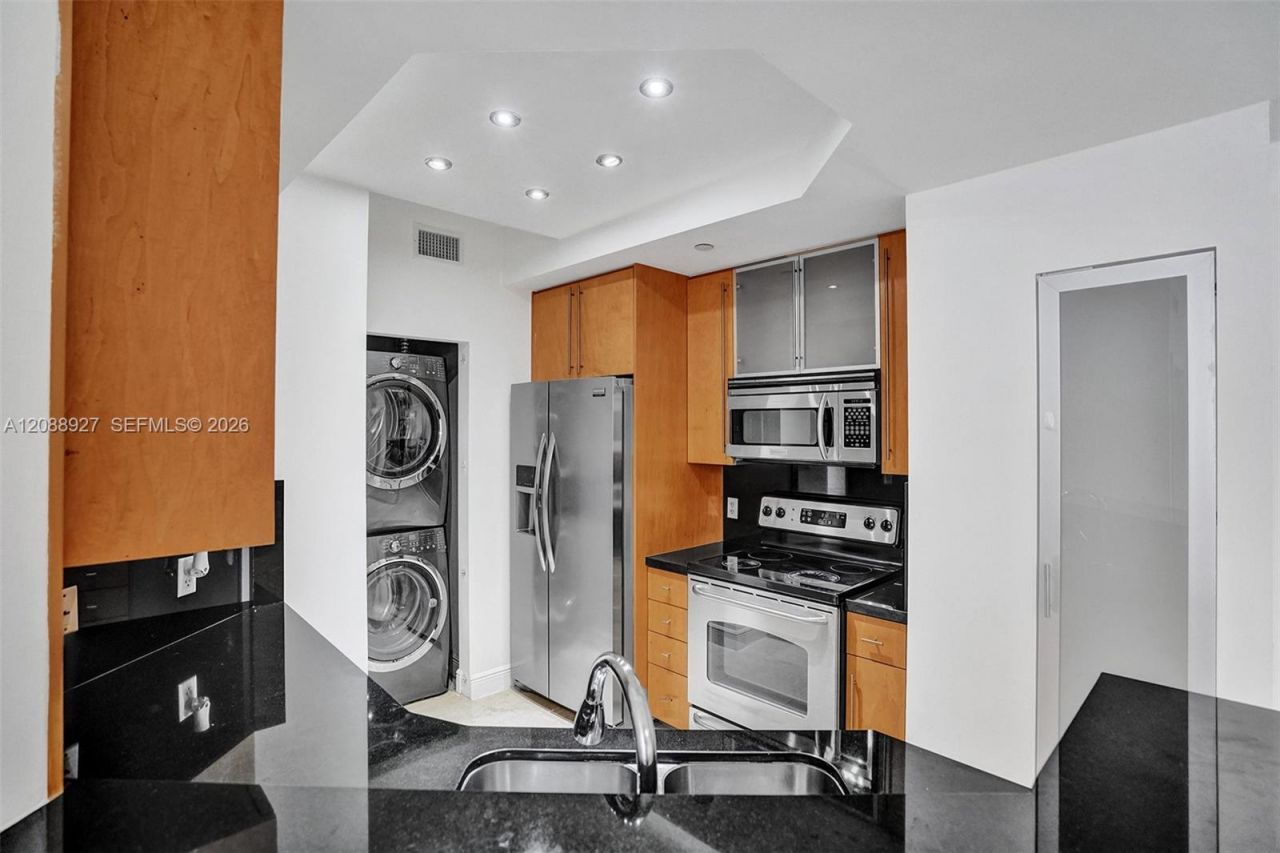 888 Brickell Key Dr, Unit 1901, Miami, FL 33131 Photo