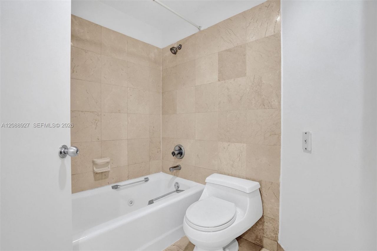 888 Brickell Key Dr, Unit 1901, Miami, FL 33131 Photo