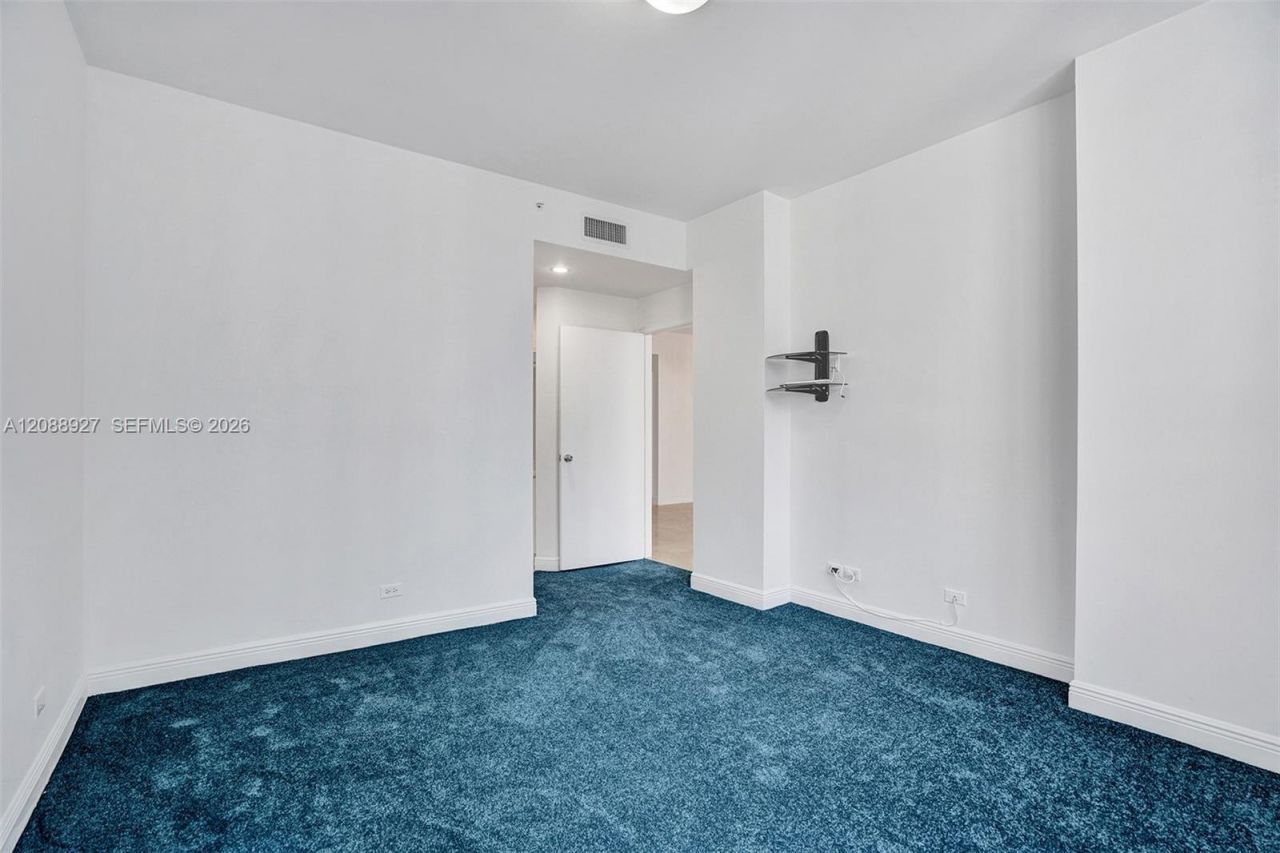 888 Brickell Key Dr, Unit 1901, Miami, FL 33131 Photo