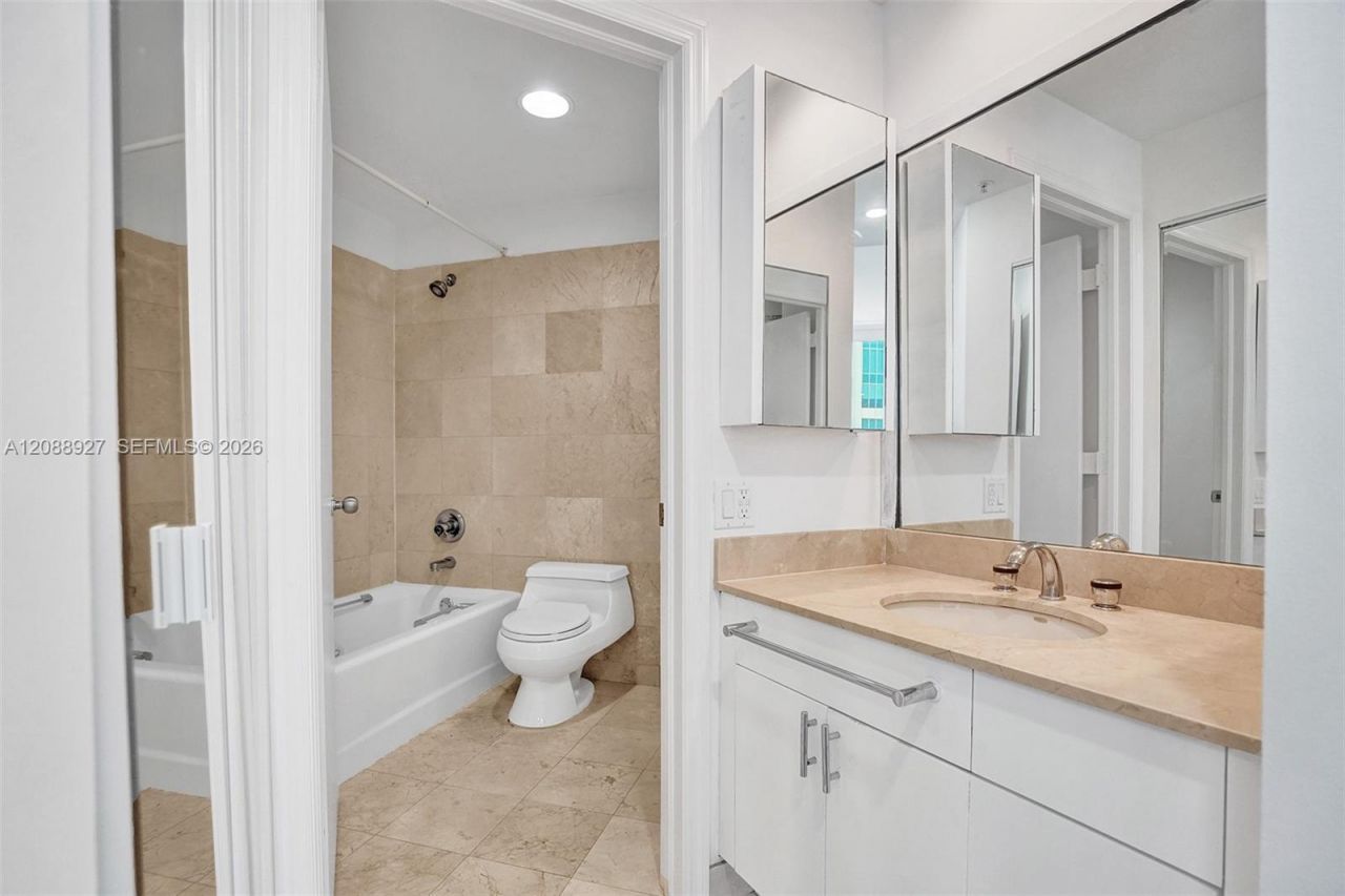888 Brickell Key Dr, Unit 1901, Miami, FL 33131 Photo