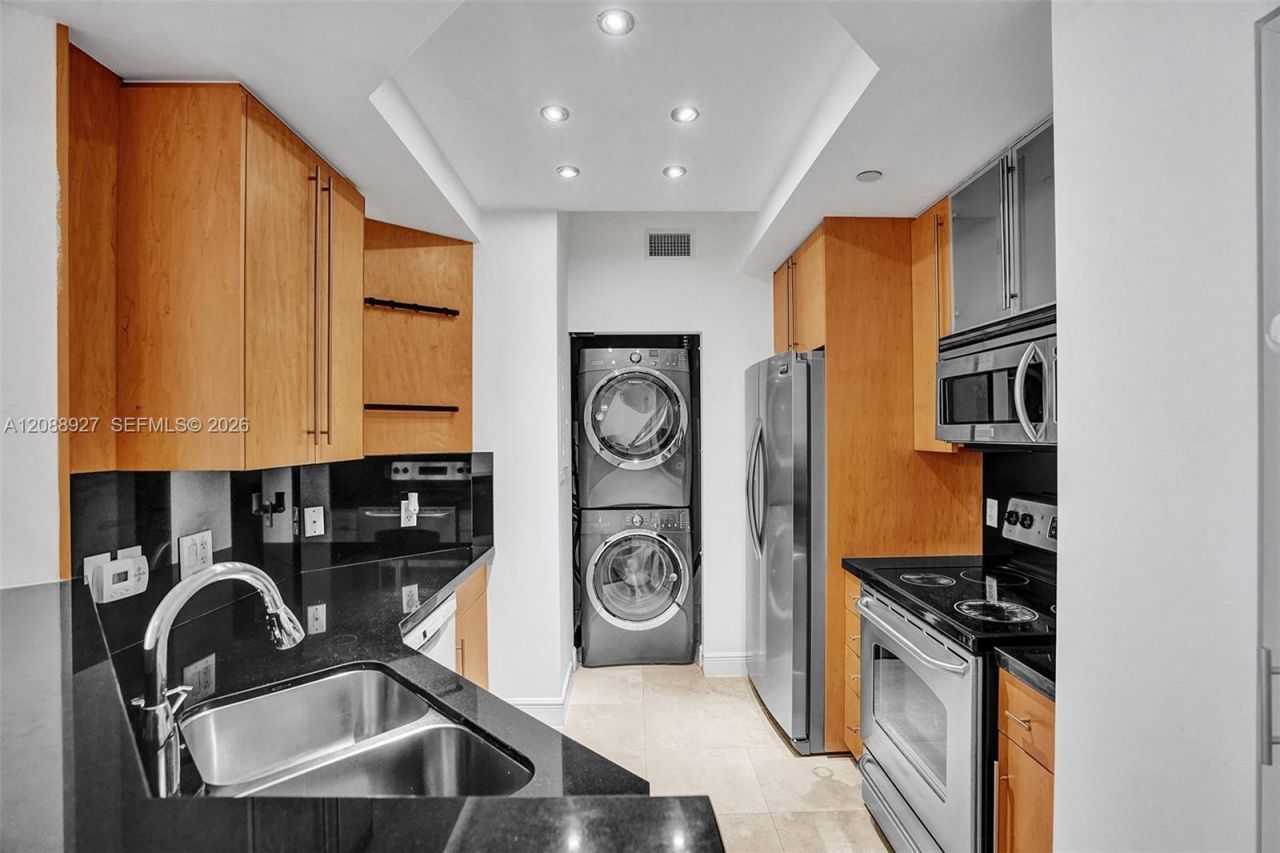 888 Brickell Key Dr, Unit 1901, Miami, FL 33131 Photo