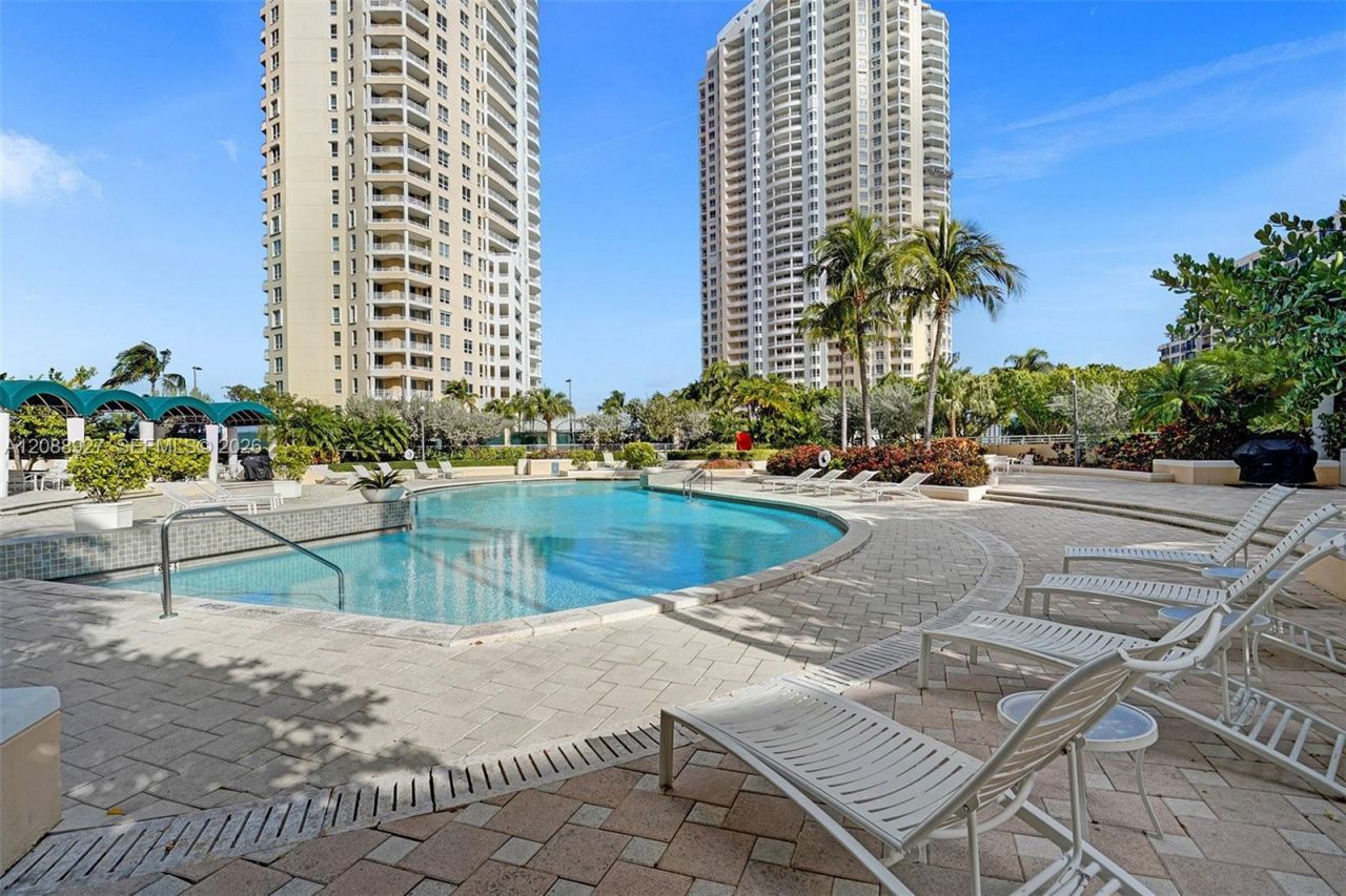 888 Brickell Key Dr, Unit 1901, Miami, FL 33131 Photo