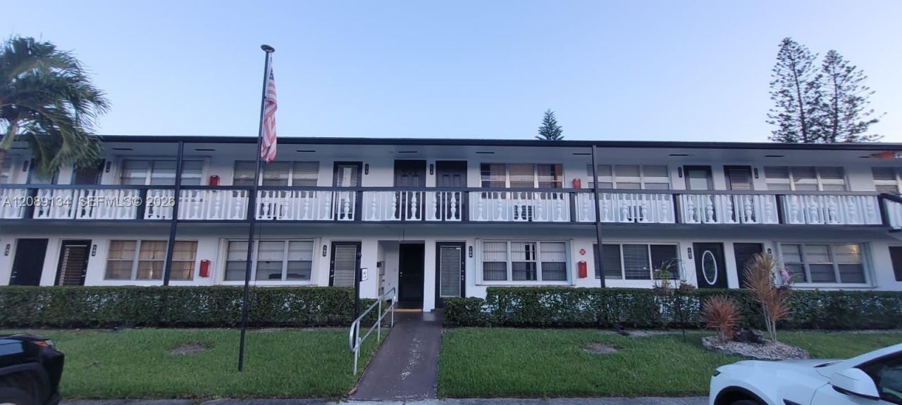 175 Sussex I, Unit 175, West Palm Beach, FL 33417 Photo