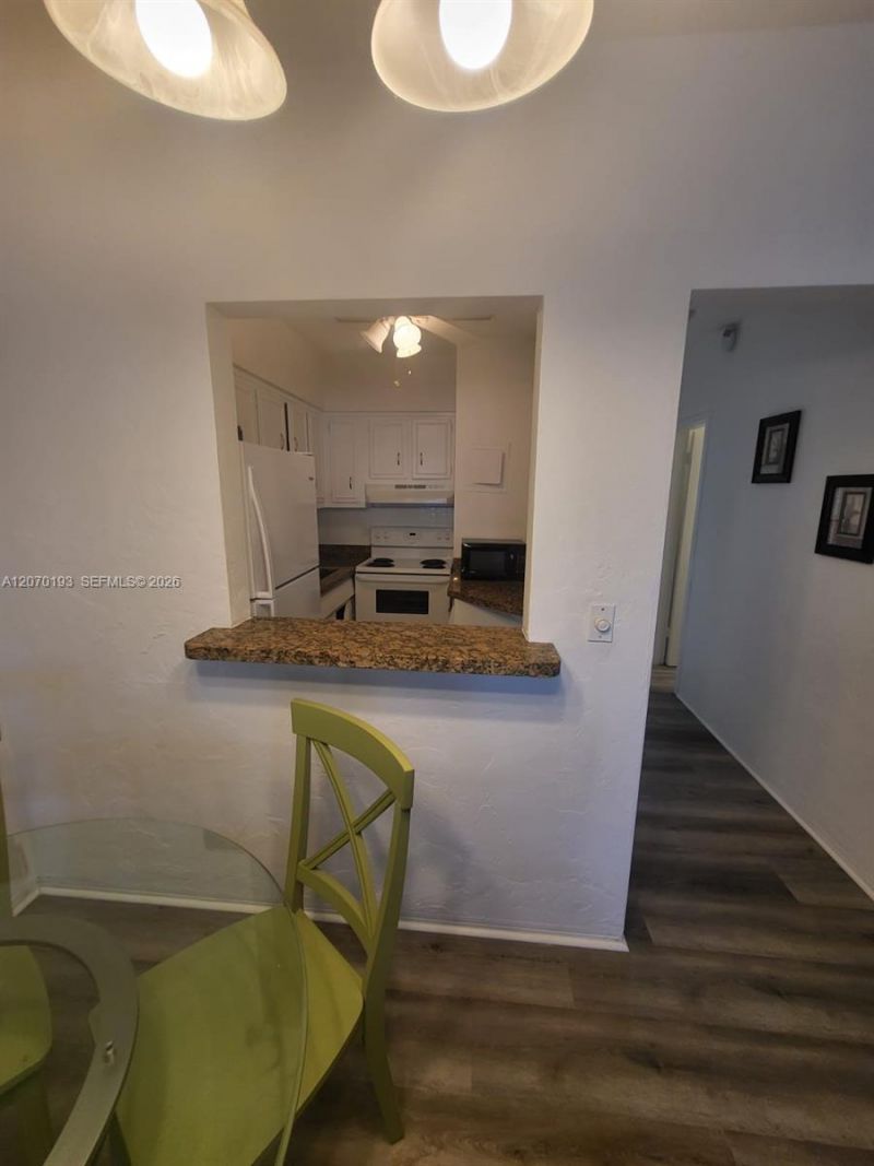 600 Layne Blvd, Unit 118, Hallandale Beach, FL 33009 Photo