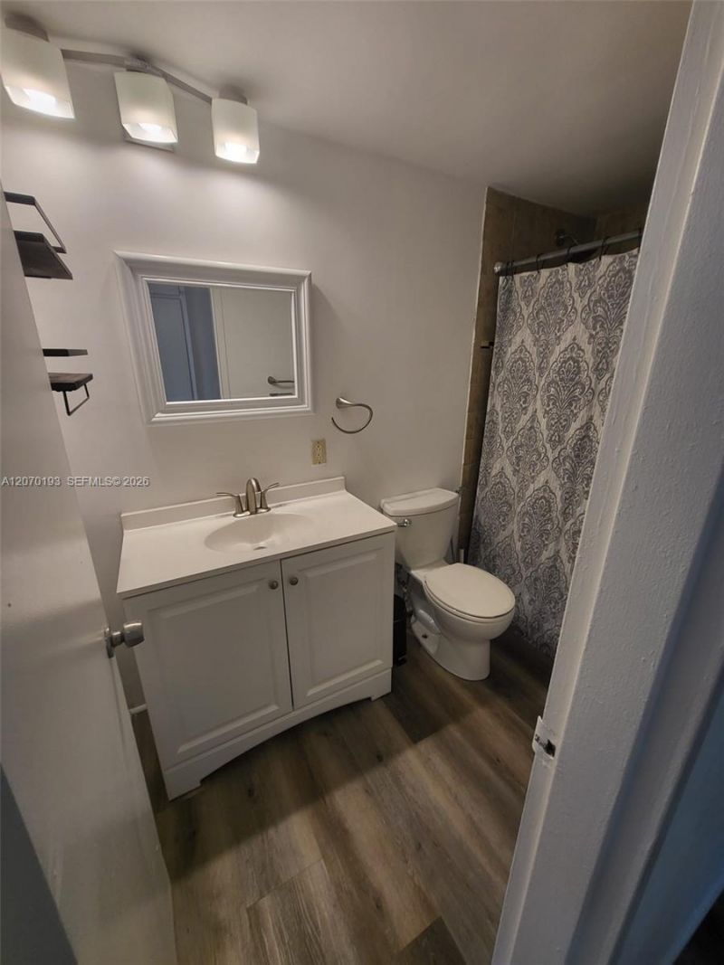 600 Layne Blvd, Unit 118, Hallandale Beach, FL 33009 Photo
