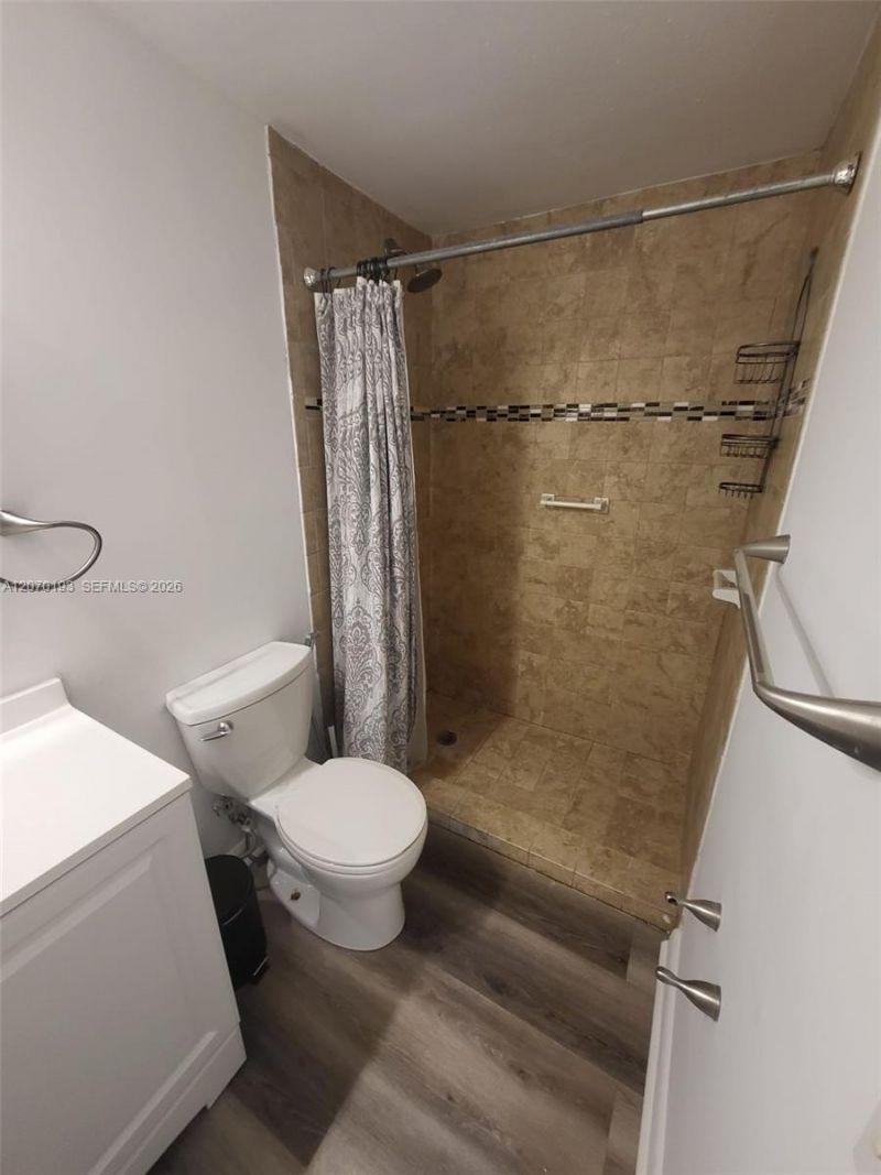 600 Layne Blvd, Unit 118, Hallandale Beach, FL 33009 Photo