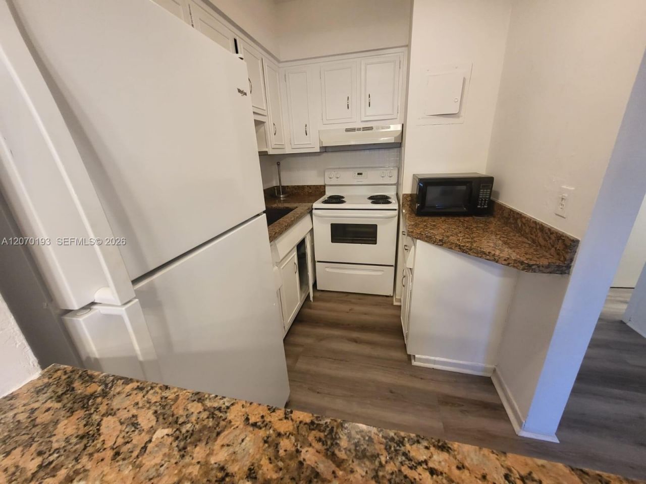 600 Layne Blvd, Unit 118, Hallandale Beach, FL 33009 Photo