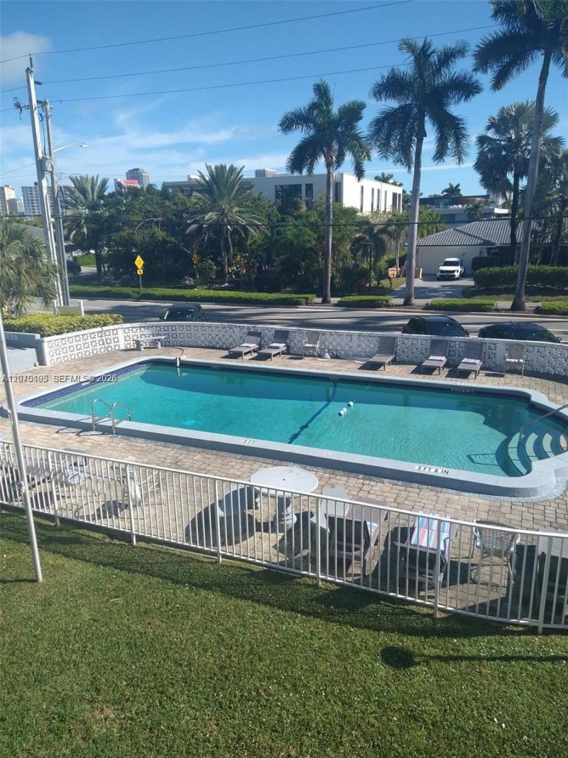 600 Layne Blvd, Unit 118, Hallandale Beach, FL 33009 Photo