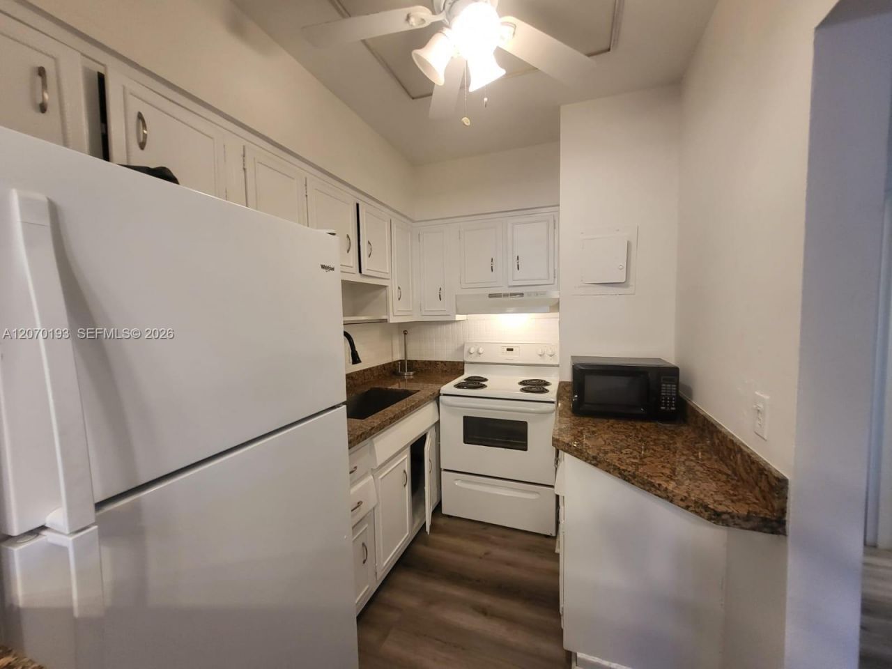 600 Layne Blvd, Unit 118, Hallandale Beach, FL 33009 Photo