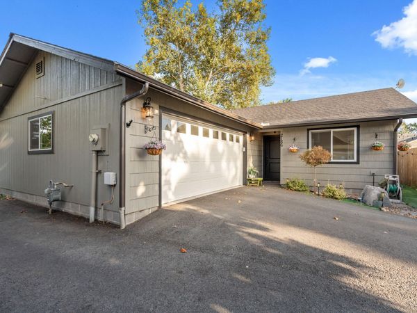2186 Lower River Road, Grants Pass, OR 97526