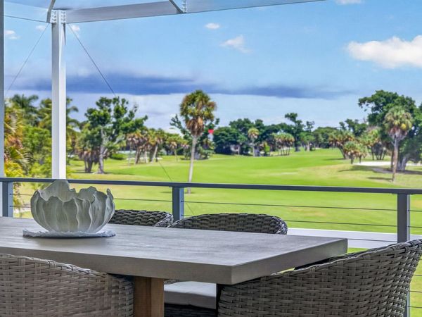 1272 Par View Dr, Sanibel, FL 33957