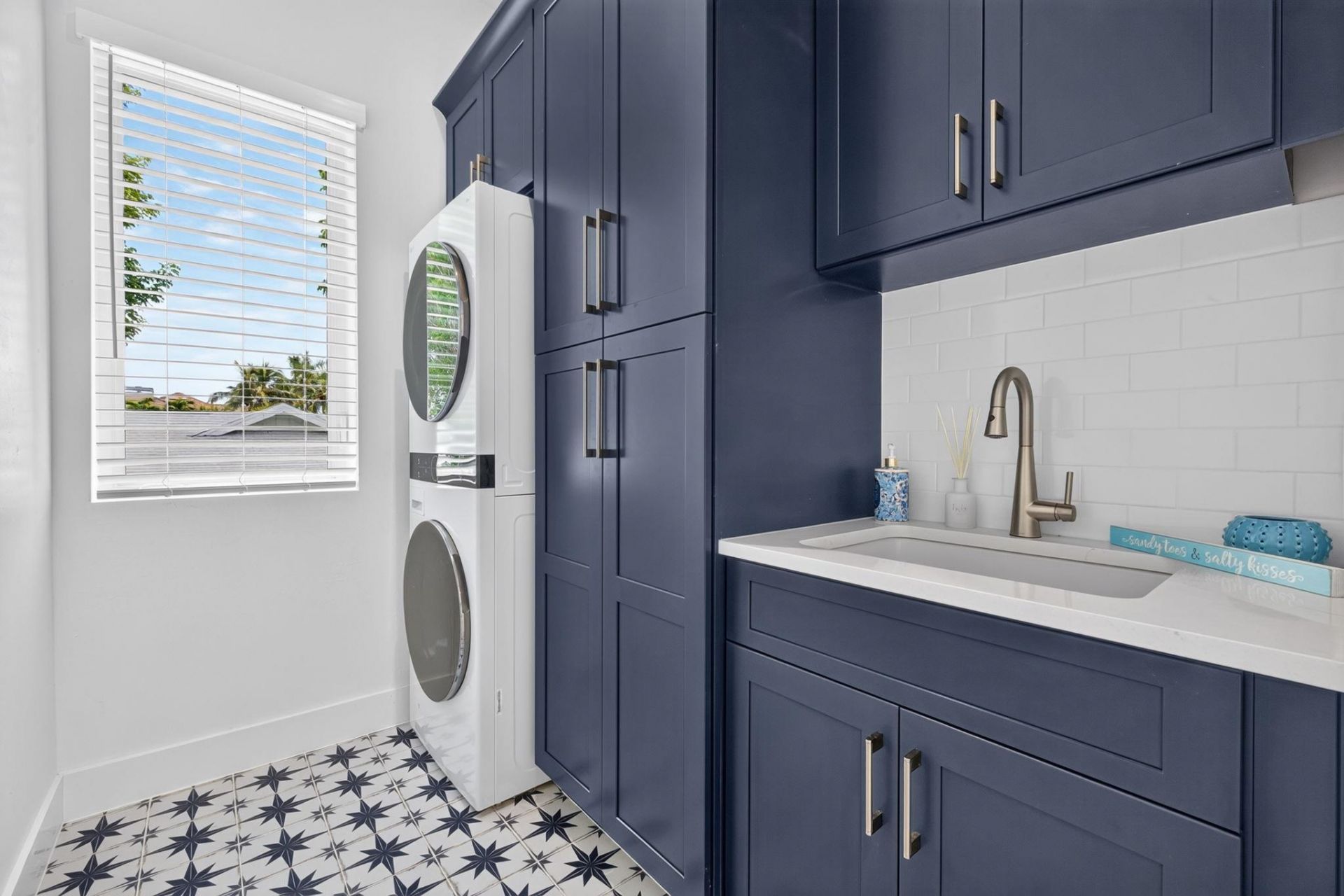 1272 Par View Dr, Sanibel, FL 33957 Photo
