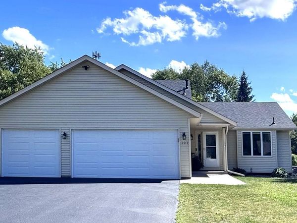 101 Carissa Lane SW, Saint Michael, MN 55376