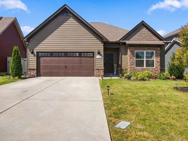3726 Stormy Ln, Rockvale, TN 37153