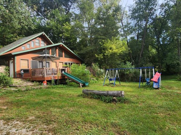 N6790 Tippecanoe Trl, Sugar Creek, WI 53121