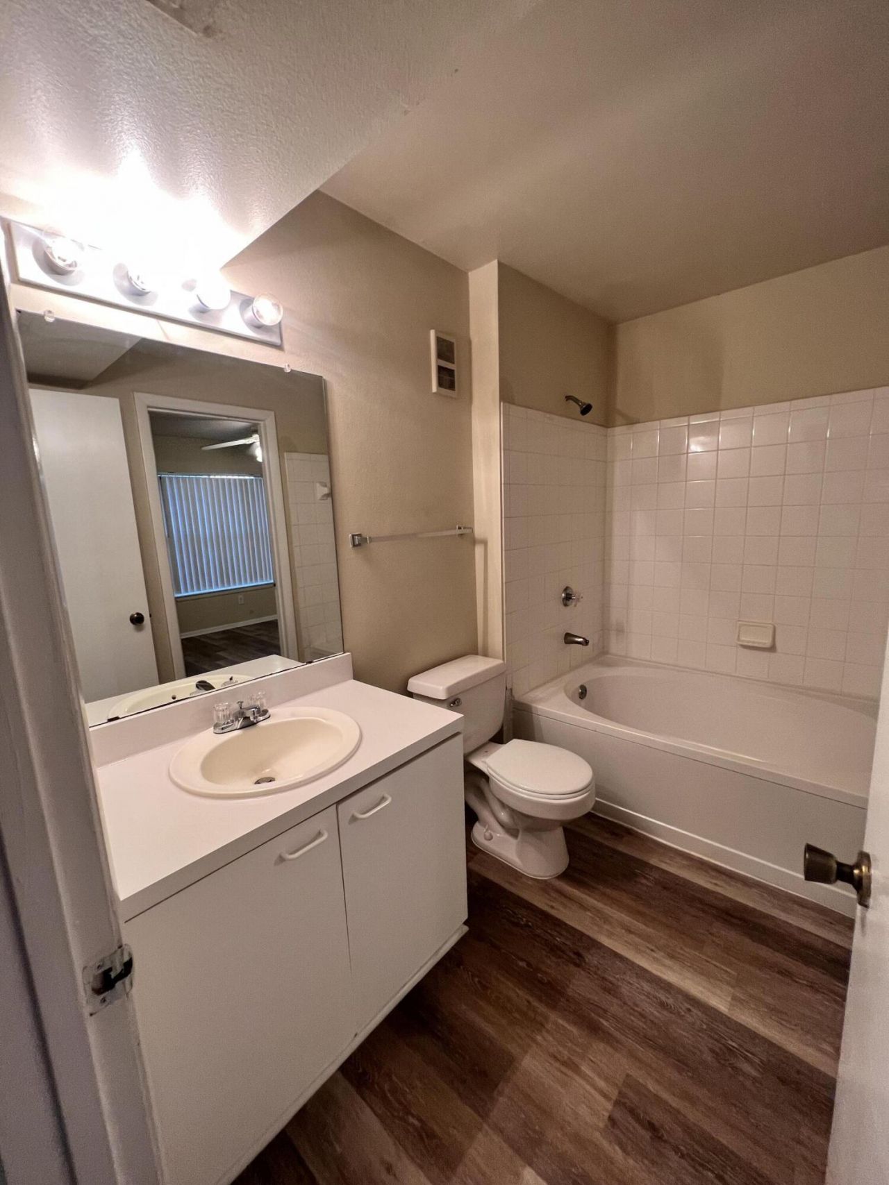 4799 Via Palm Lakes, Unit 1613, West Palm Beach, FL 33417 Photo