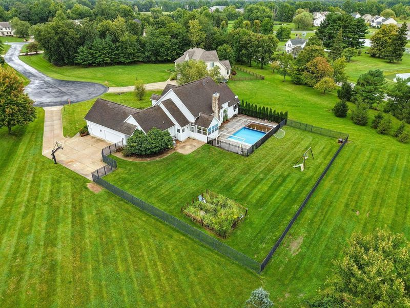 3121 Summertrail Court, Galena, OH 43021 Photo 2