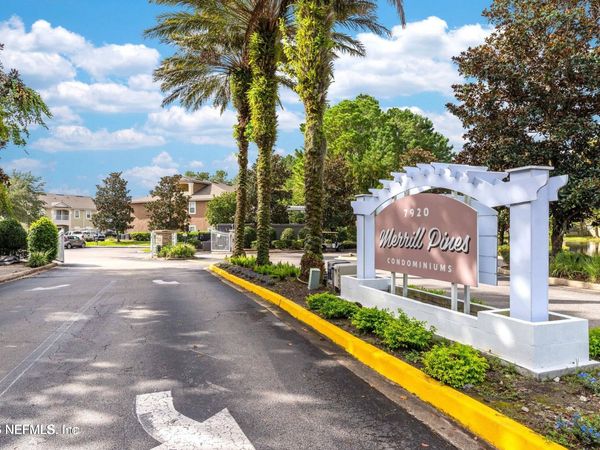 7920 MERRILL Road, Unit 2004, Jacksonville, FL 32277