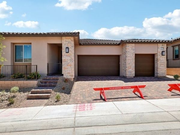 379 Tigullio Avenue , Henderson, NV 89011