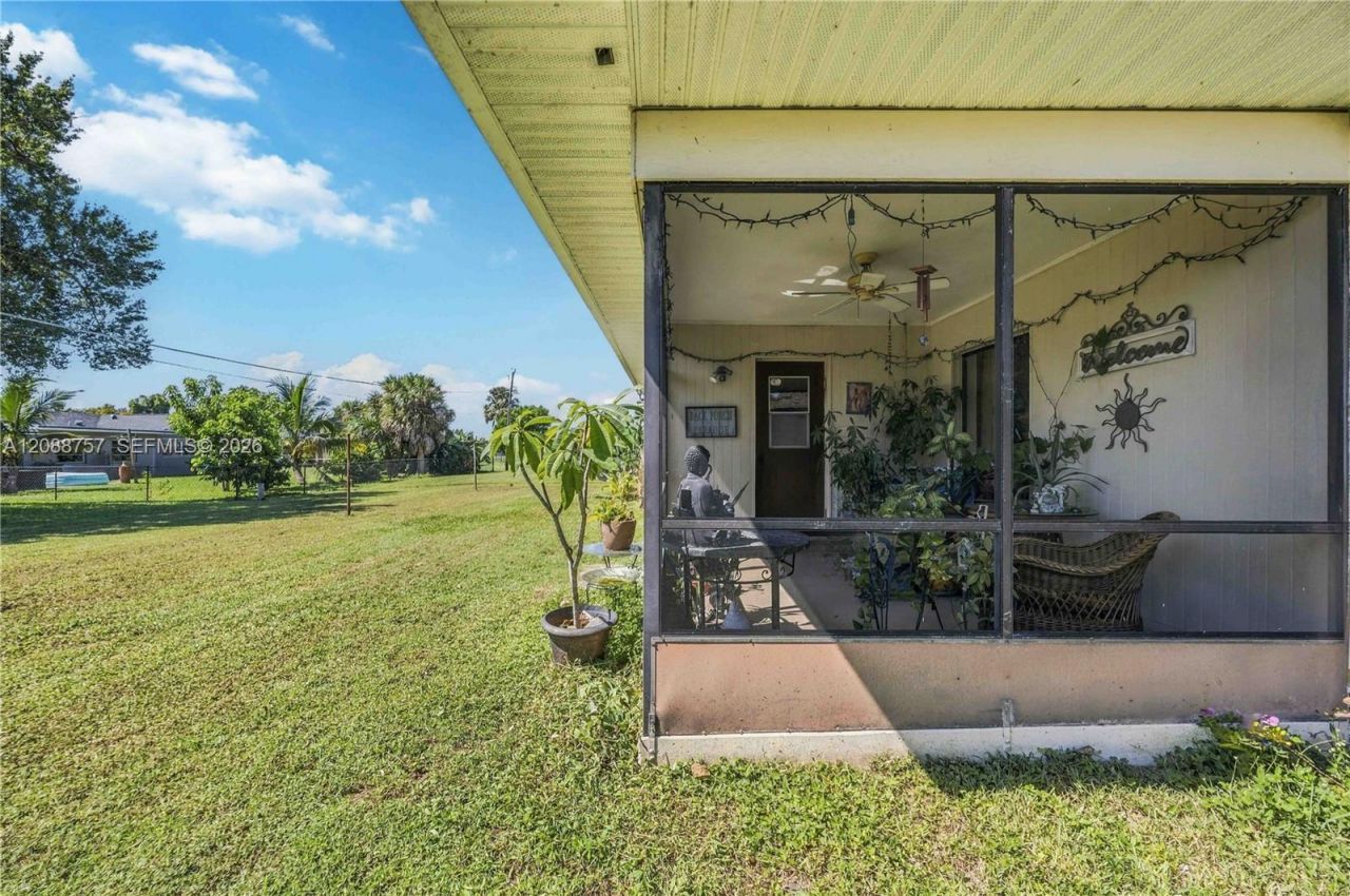 22199 Lancaster Ave, Port Charlotte, FL 33952 Photo