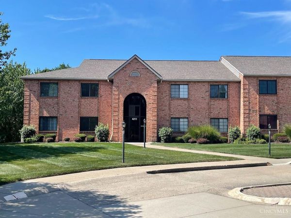 4211 Victorian Green Drive, Unit 2, Green Twp, OH 45211