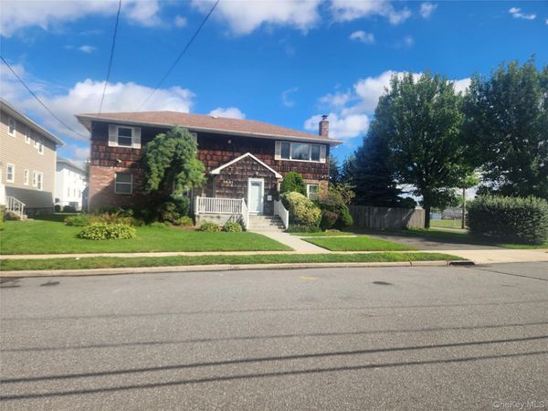 2681 Sheldon Place , Oceanside, NY 11572