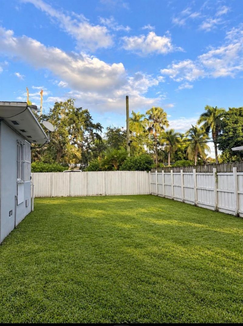 8230 N Bayshore Drive, Miami, FL 33138 Photo